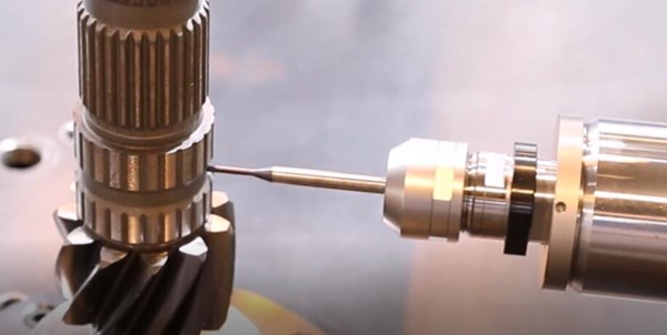 高速主軸去毛刺.jpg 高速主軸去毛刺.jpg