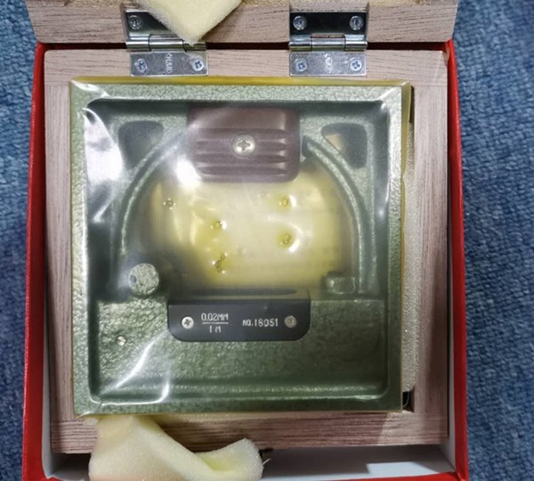 日本框式水平儀_副本.jpg 日本框式水平儀_副本.jpg