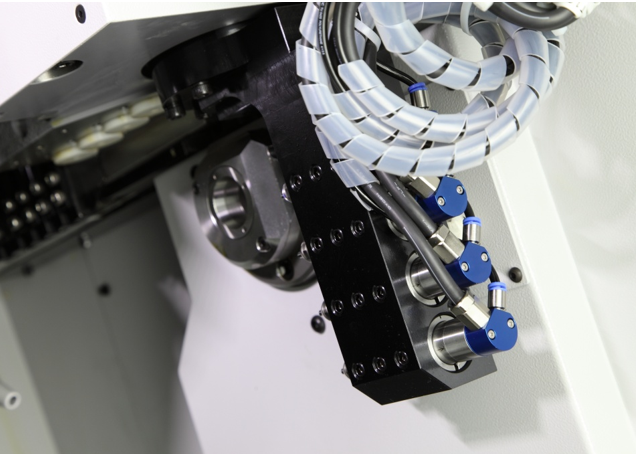 斯大走心機掛軸加裝<a href='/zouxinjigaopinx.htm' class='keys' title='點擊查看關于高頻銑的相關信息' target='_blank'>高頻銑</a>.png