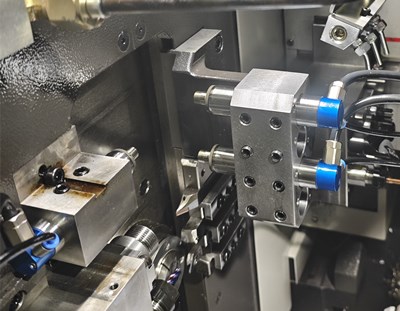 津上加裝<a href='/zouxinjigaopinx.htm' class='keys' title='點擊查看關(guān)于高頻銑的相關(guān)信息' target='_blank'>高頻銑</a>.jpg