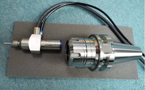 8萬轉(zhuǎn)微型<a href='gaosuzhuzhou.htm' class='keys' title='點擊查看關(guān)于電主軸的相關(guān)信息' target='_blank'>電主軸</a>.jpg