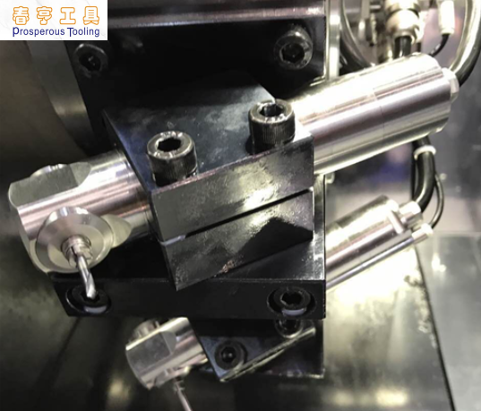 直角高頻銑主軸 (2).png 直角<a href='/zouxinjigaopinx.htm' class='keys' title='點(diǎn)擊查看關(guān)于高頻銑的相關(guān)信息' target='_blank'>高頻銑</a>主軸 (2).png