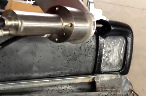 塑料去合模線.jpg 塑料去合模線.jpg