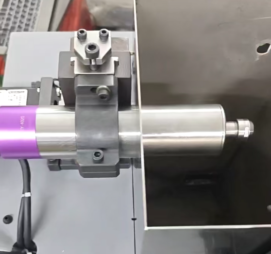 msiy-4020<a href='gaosuzhuzhou.htm' class='keys' title='點擊查看關(guān)于電主軸的相關(guān)信息' target='_blank'>電主軸</a>.png