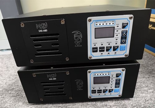 Msiy-E40控制器實(shí)拍.jpg